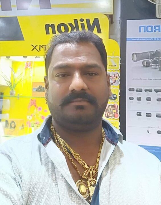 वैभव नाईक, तुम्ही खोटं बोलताय… तुमच्या कारकिर्दीतच माझं राहतं घर बुलडोझरने पाडलं !