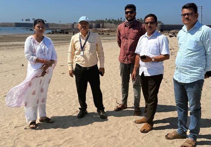 दांडेश्वर मंदिर ते पद्मगड दरम्यान खाली आलेली धोकादायक वीज वाहिनी सुस्थितीत करणार