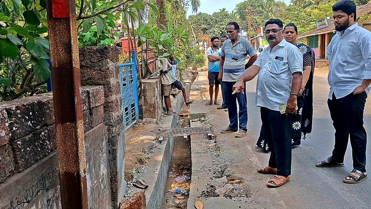 मालवणात गटार बांधणीची खुद्द बांधकाम सभापतींकडून “पोलखोल”