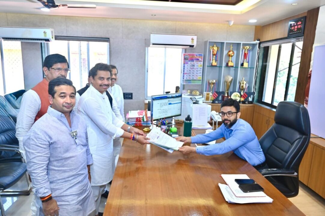 कोकण स्थानिक स्वराज्य संस्था मतदार संघातून अनिकेत तटकरे यांचा उमेदवारी अर्ज दाखल