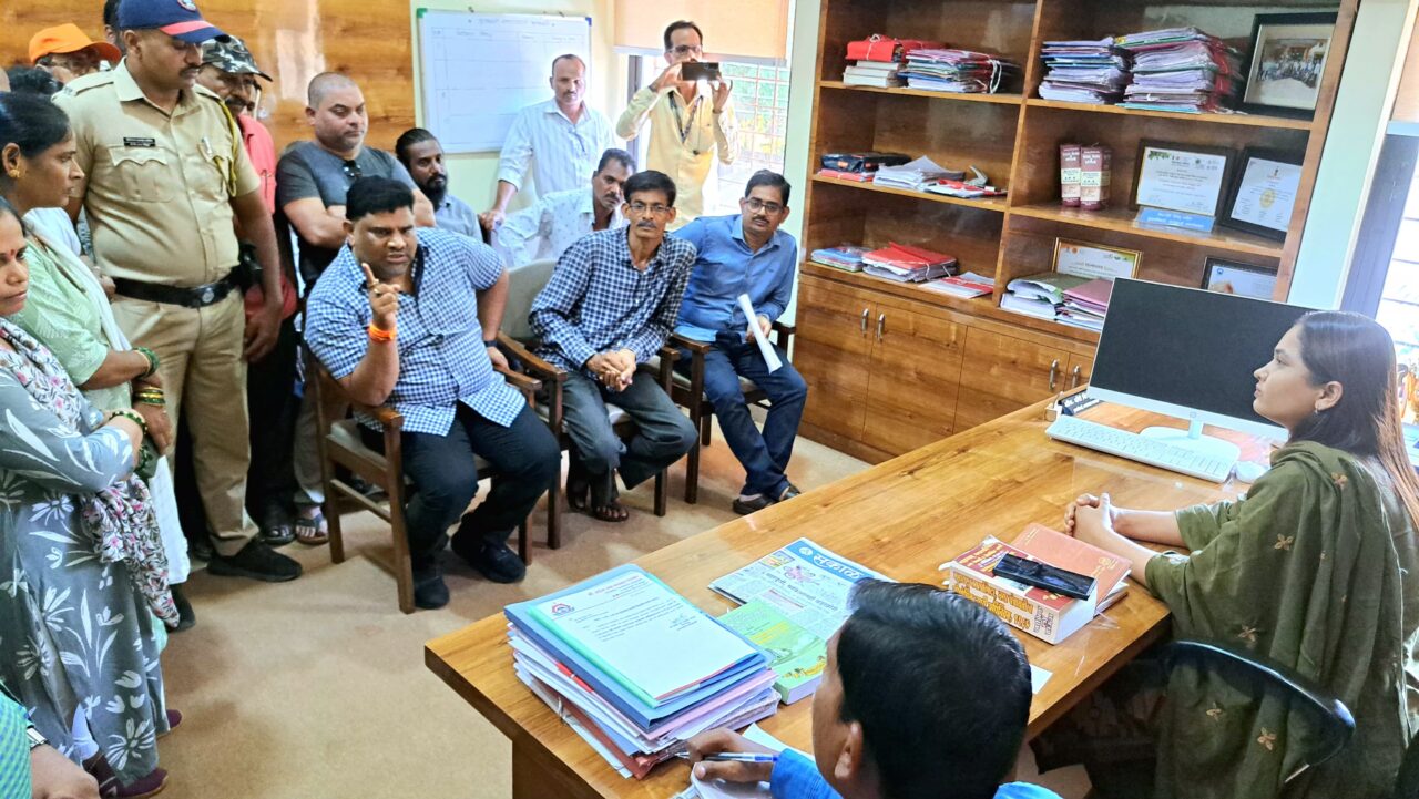 कणकवलीतील अतिक्रमण हटाव मोहिमेवरून माजी आ. वैभव नाईक आक्रमक