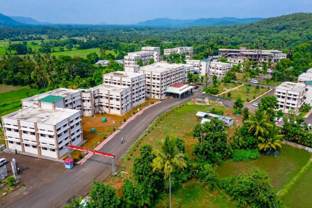 डेरवणच्या वालावलकर वैद्यकीय महाविद्यालयात कोकणातील पहिली राज्यस्तरीय मायक्रोबायोलॉजी परिषद!
